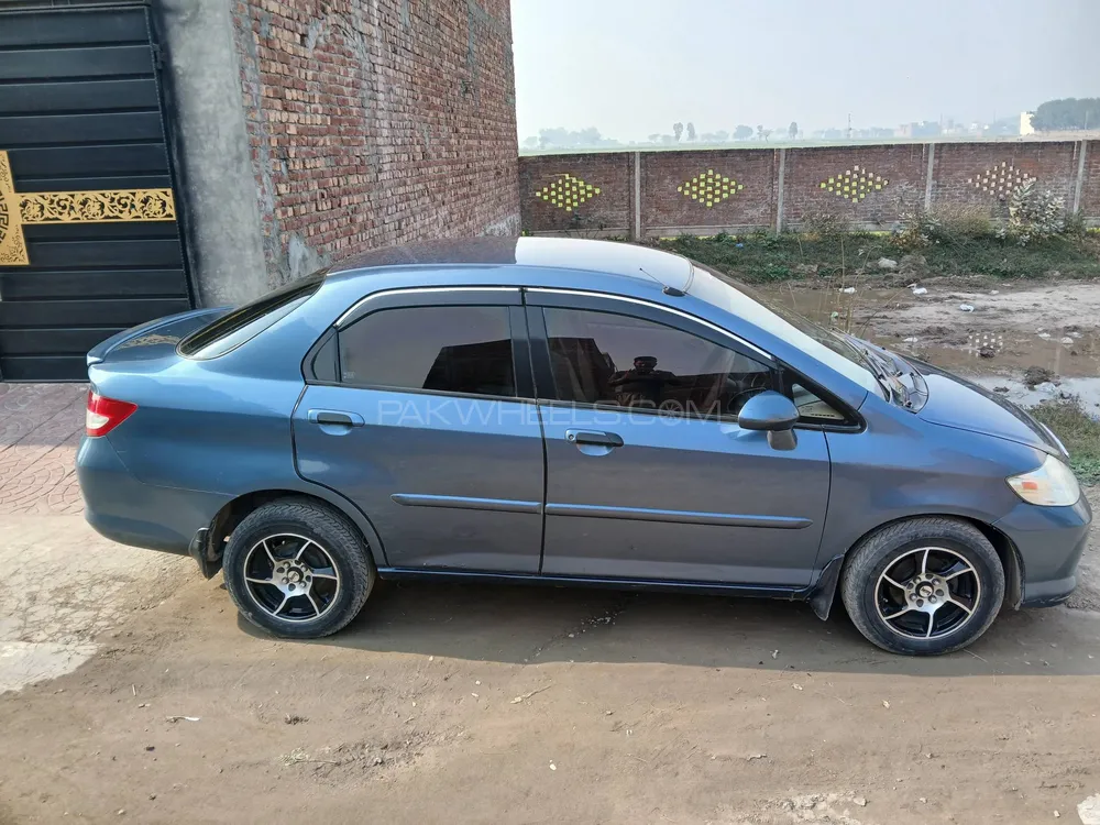 Honda City 2004 for Sale in Lahore Image-1