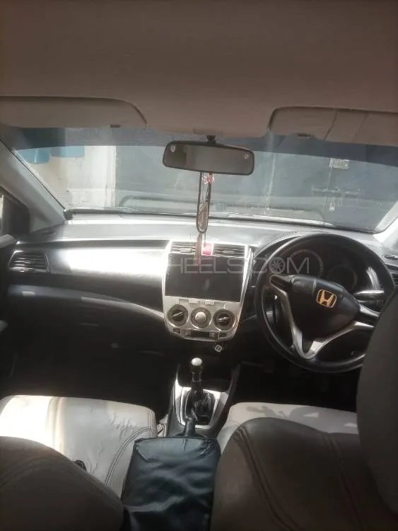 Honda City 2010 for Sale in Islamabad Image-1