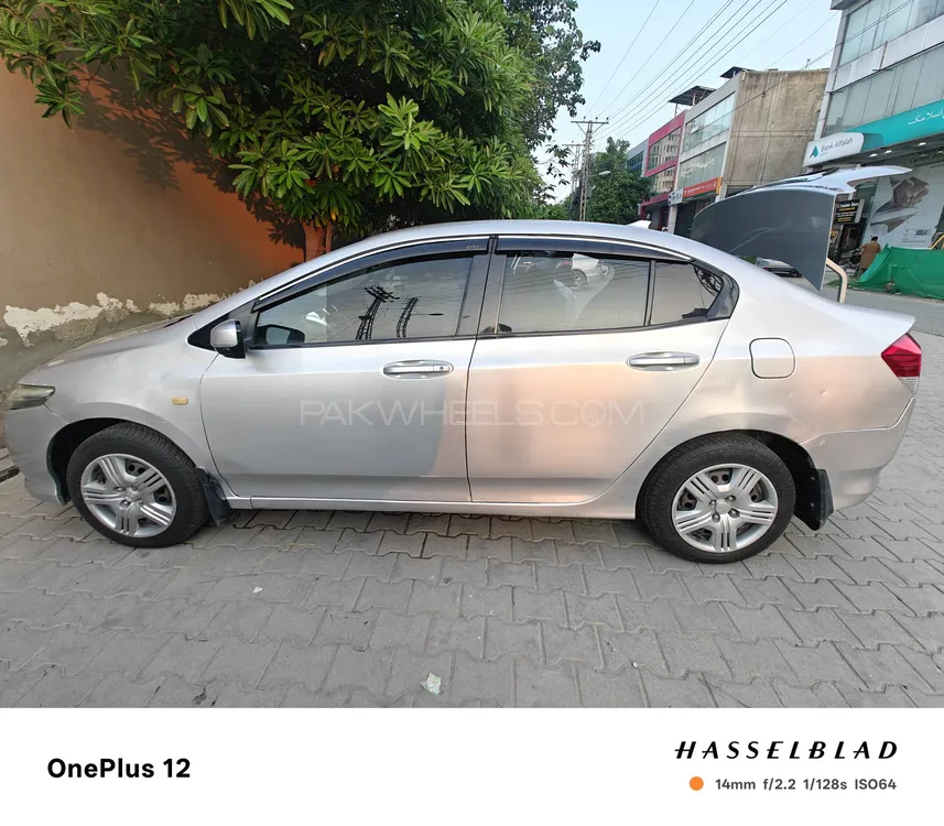 Honda City 2010 for Sale in Lahore Image-1