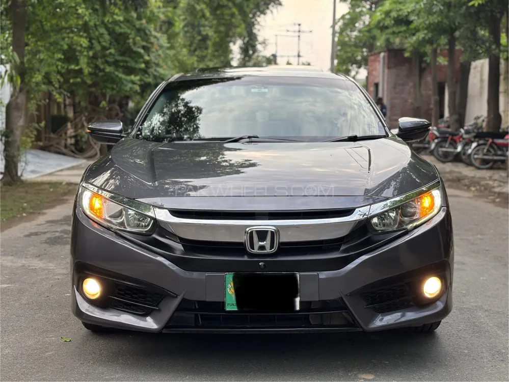 Honda Civic 2018 for Sale in Lahore Image-1