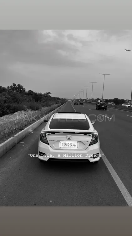 Honda Civic 2017 for Sale in Islamabad Image-1