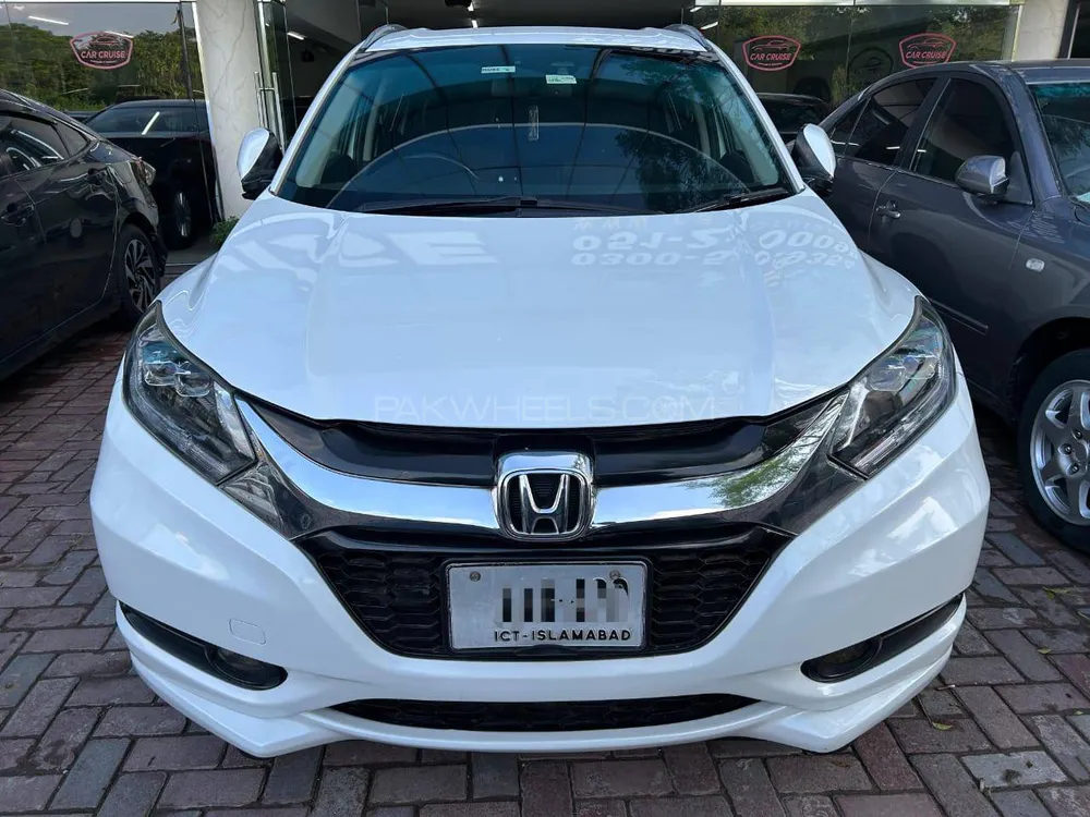 Honda Vezel 2015 for Sale in Islamabad Image-1