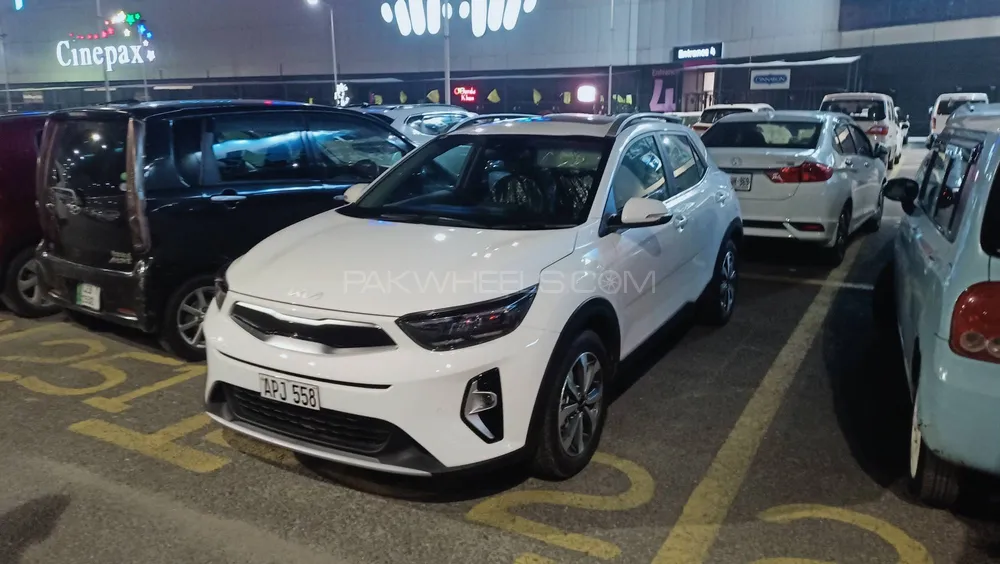 KIA Stonic 2023 for Sale in Lahore Image-1