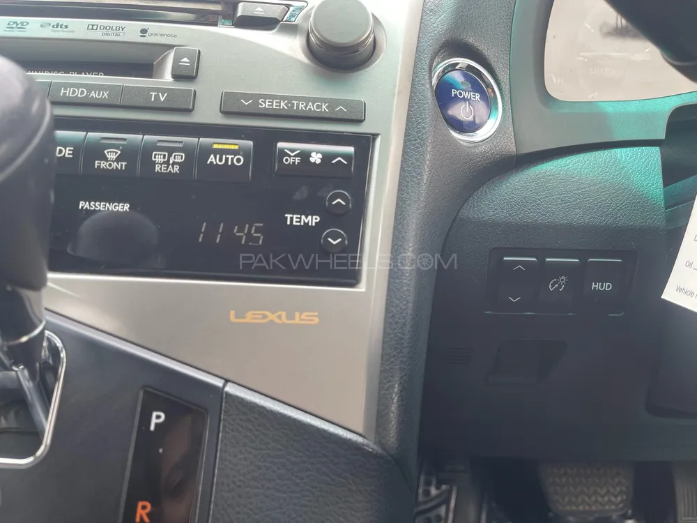 لیکزس آر ایکس سیریز 2011 for Sale in کراچی لیکزس آر ایکس سیریز 2011 for Sale in کراچی Image-12