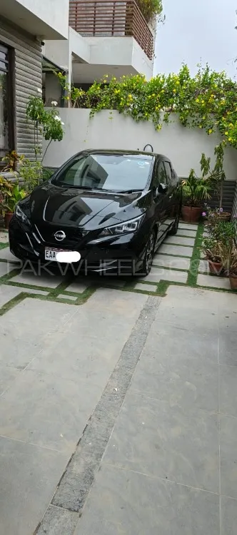 Nissan Leaf 2021 for Sale in Karachi Image-1