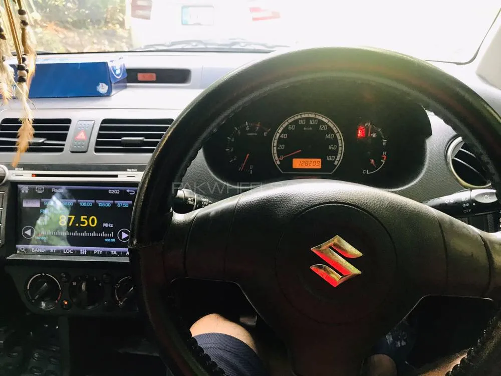 Suzuki Swift 2016 for Sale in Islamabad Image-1