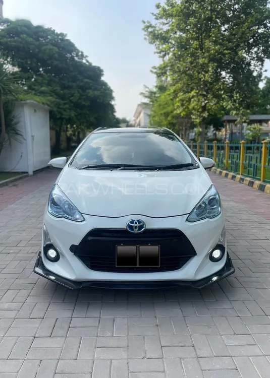 Toyota Aqua 2015 for Sale in Islamabad Image-1