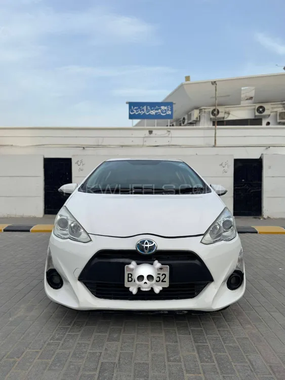 Toyota Aqua 2015 for Sale in Karachi Image-1