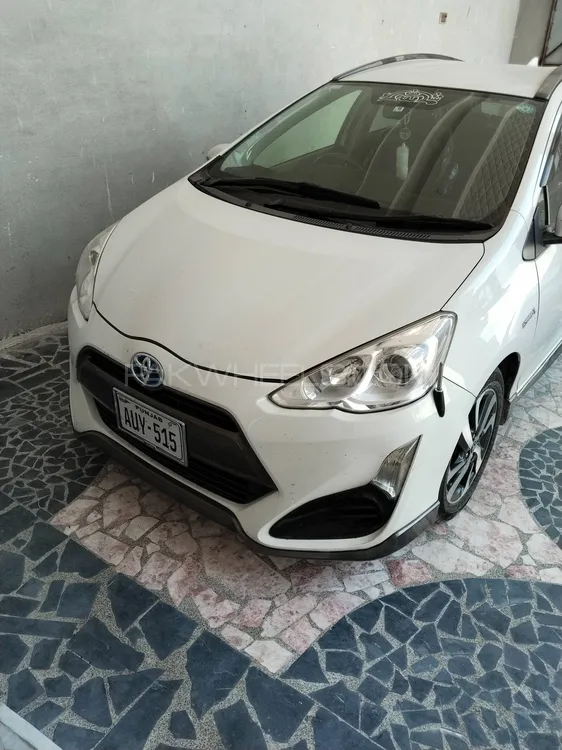 Toyota Aqua 2015 for Sale in Peshawar Image-1
