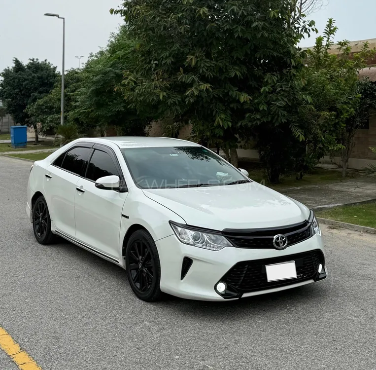 Toyota Camry 2013 for Sale in Lahore Image-1
