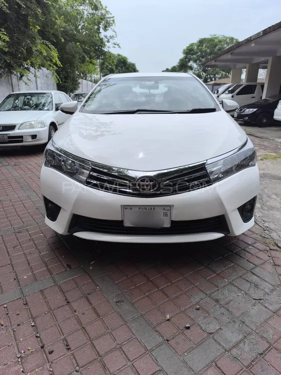 Toyota Corolla 2016 for Sale in Islamabad Image-1