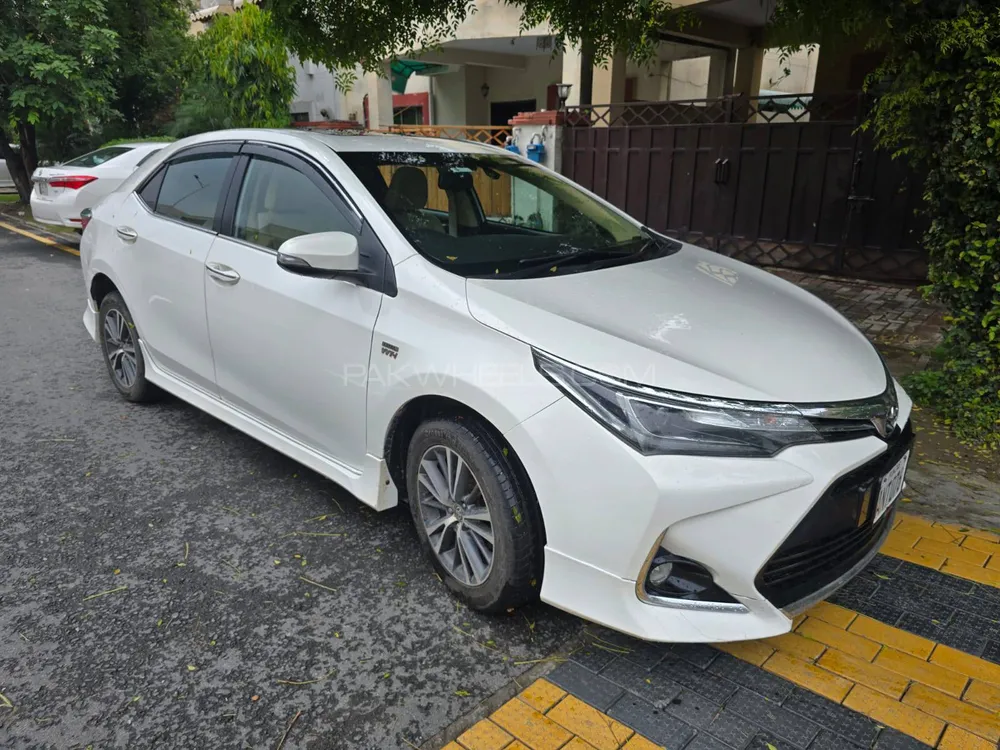 Toyota Corolla 2021 for Sale in Lahore Image-1