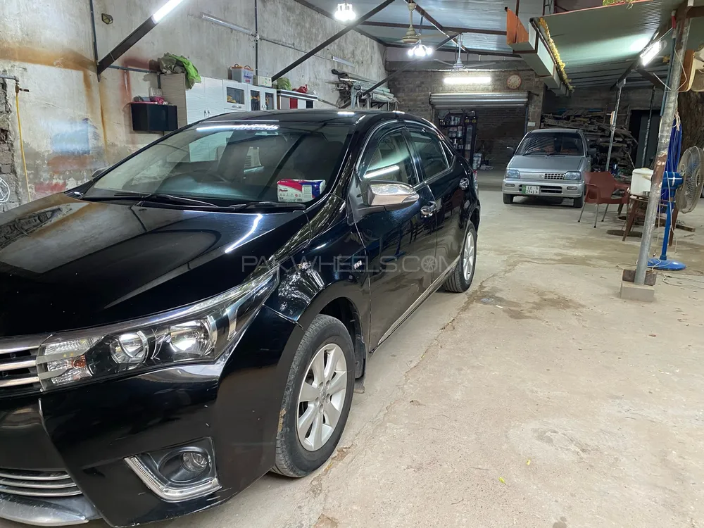 Toyota Corolla 2015 for Sale in Gujrat Toyota Corolla 2015 for Sale in Gujrat Image-3