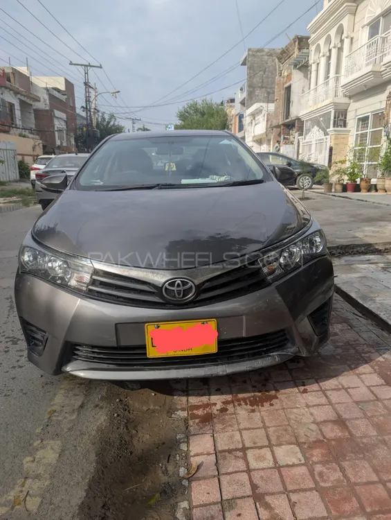 Toyota Corolla 2015 for Sale in Lahore Image-1