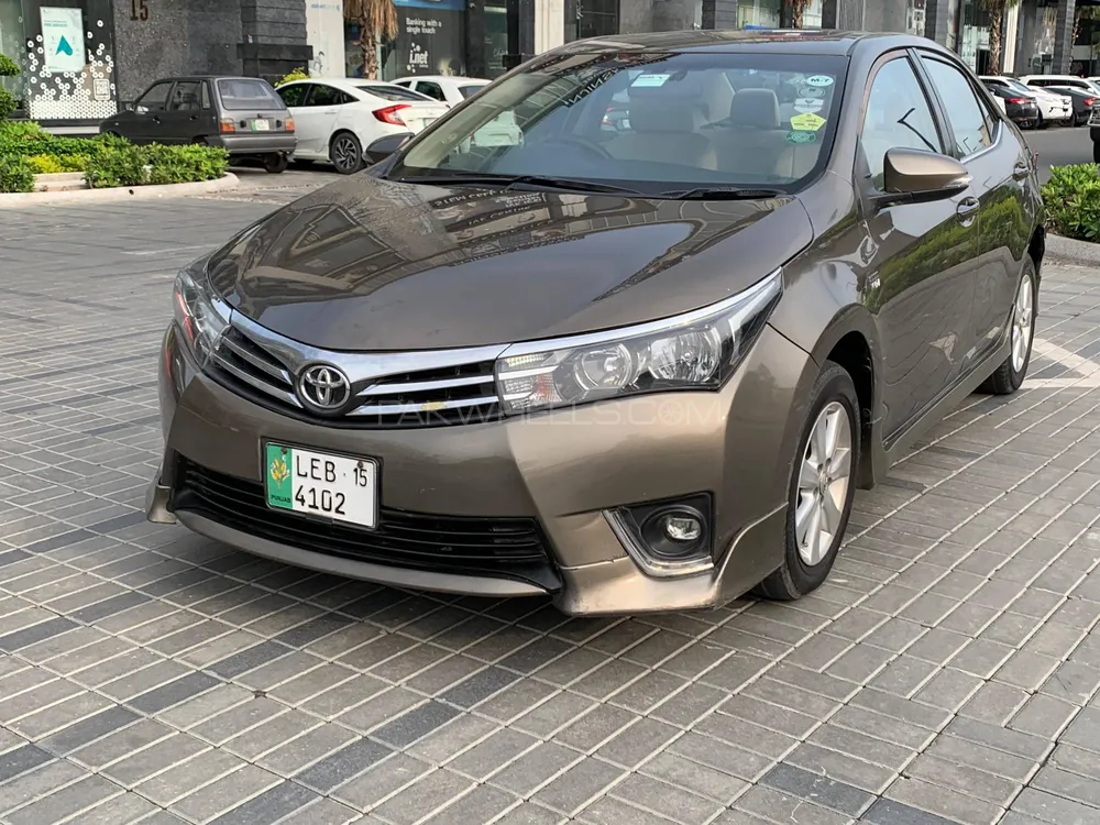 Toyota Corolla 2015 for Sale in Lahore Image-1