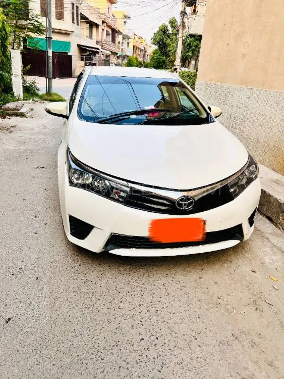 Toyota Corolla 2016 for Sale in Lahore Image-1