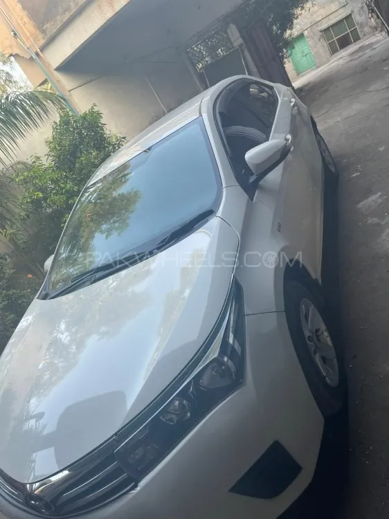 Toyota Corolla 2017 for Sale in Bhera Image-1