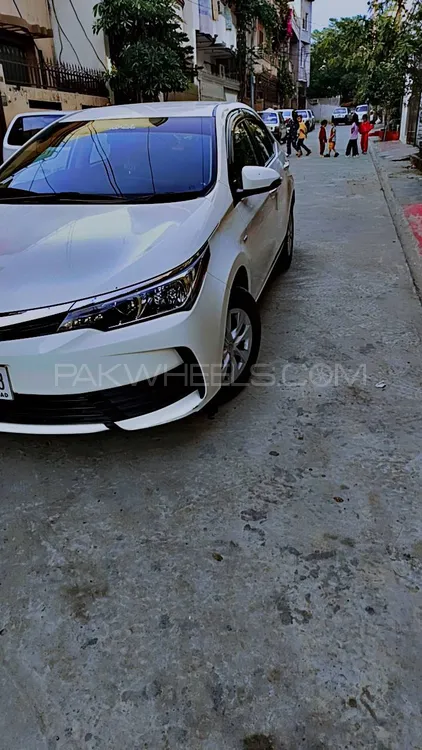 Toyota Corolla 2019 for Sale in Islamabad Image-1