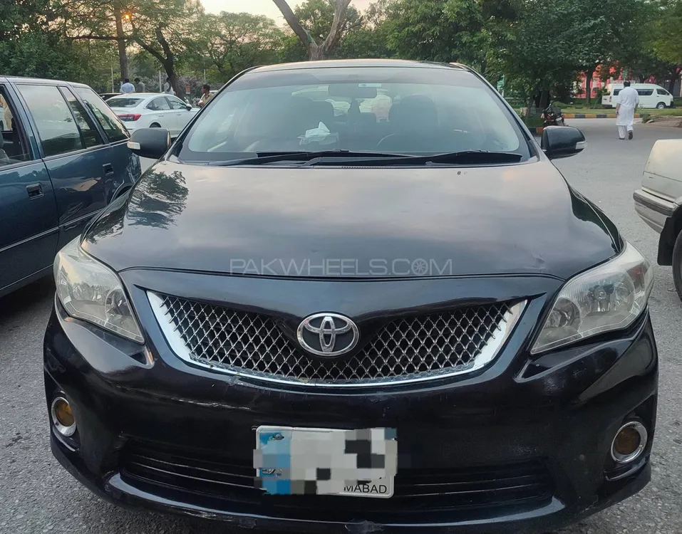 Toyota Corolla 2013 for Sale in Islamabad Image-1