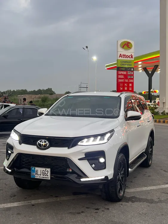 Toyota Fortuner 2018 for Sale in Islamabad Image-1