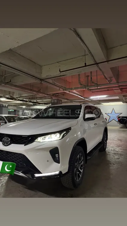 Toyota Fortuner 2025 for Sale in Islamabad Image-1