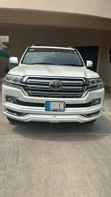 Toyota Land Cruiser 2016 for Sale in Islamabad Image-1