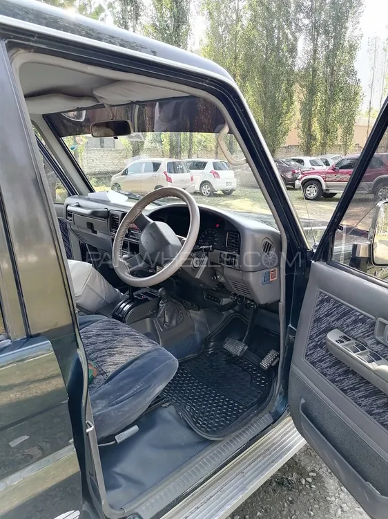 Toyota Prado 1995 for Sale in Swat Image-1