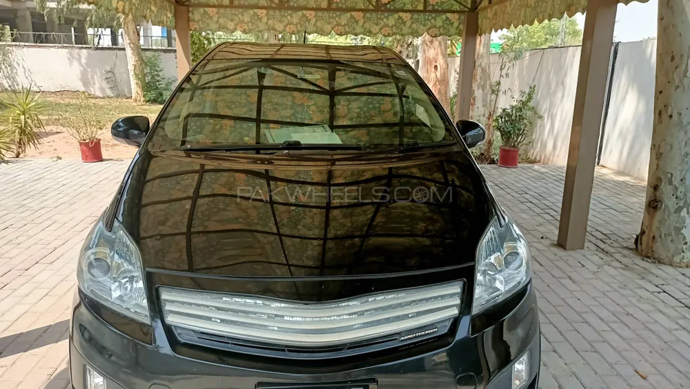 Toyota Prius 2011 for Sale in Islamabad Image-1