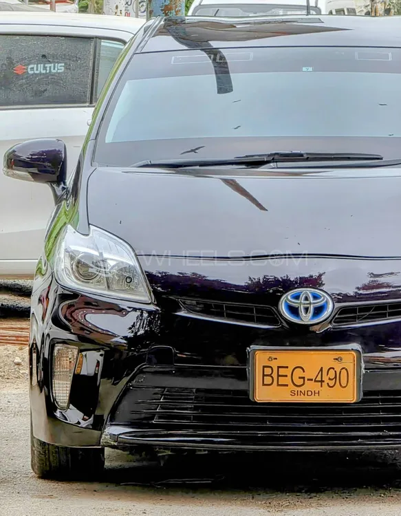 Toyota Prius 2012 for Sale in Karachi Image-1