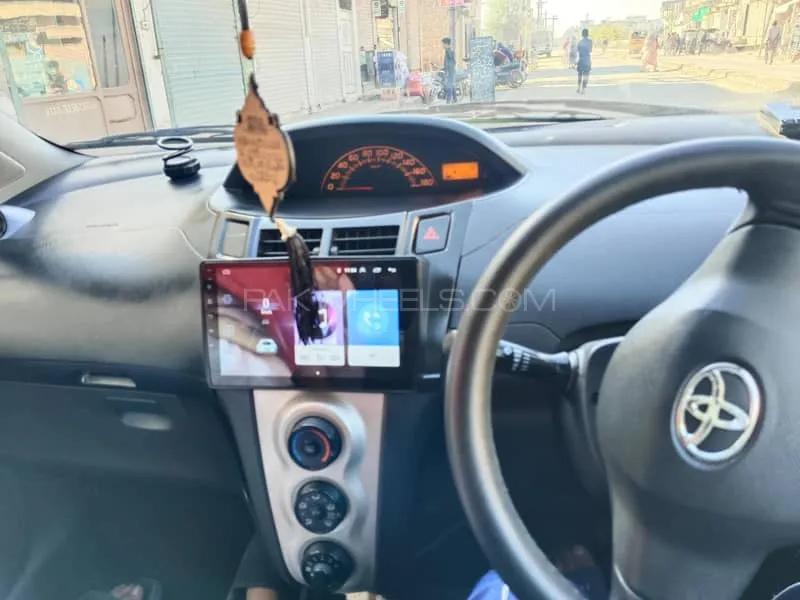 Toyota Vitz 2009 for Sale in Lahore Image-1