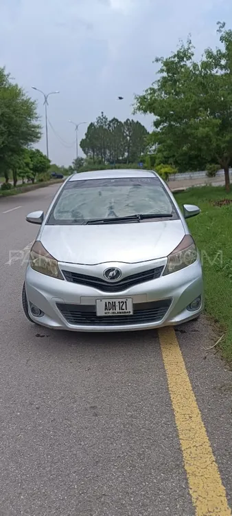 Toyota Vitz 2013 for Sale in Islamabad Image-1