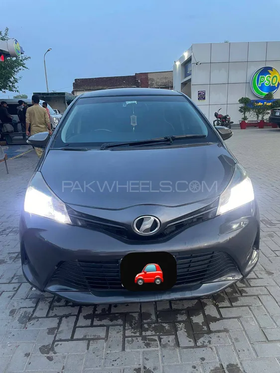 Toyota Vitz 2014 for Sale in Gujranwala Image-1
