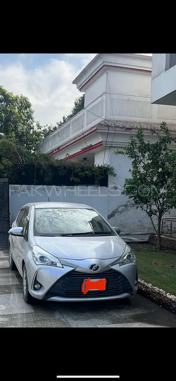 Toyota Vitz 2019 for Sale in Peshawar Image-1