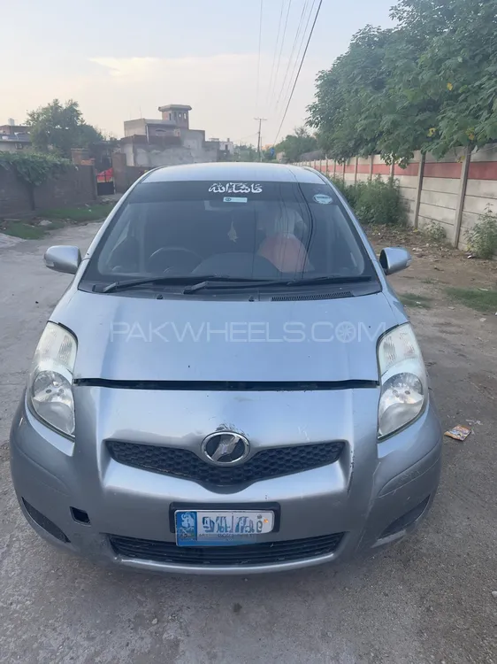 Toyota Vitz 2014 for Sale in Jhelum Image-1