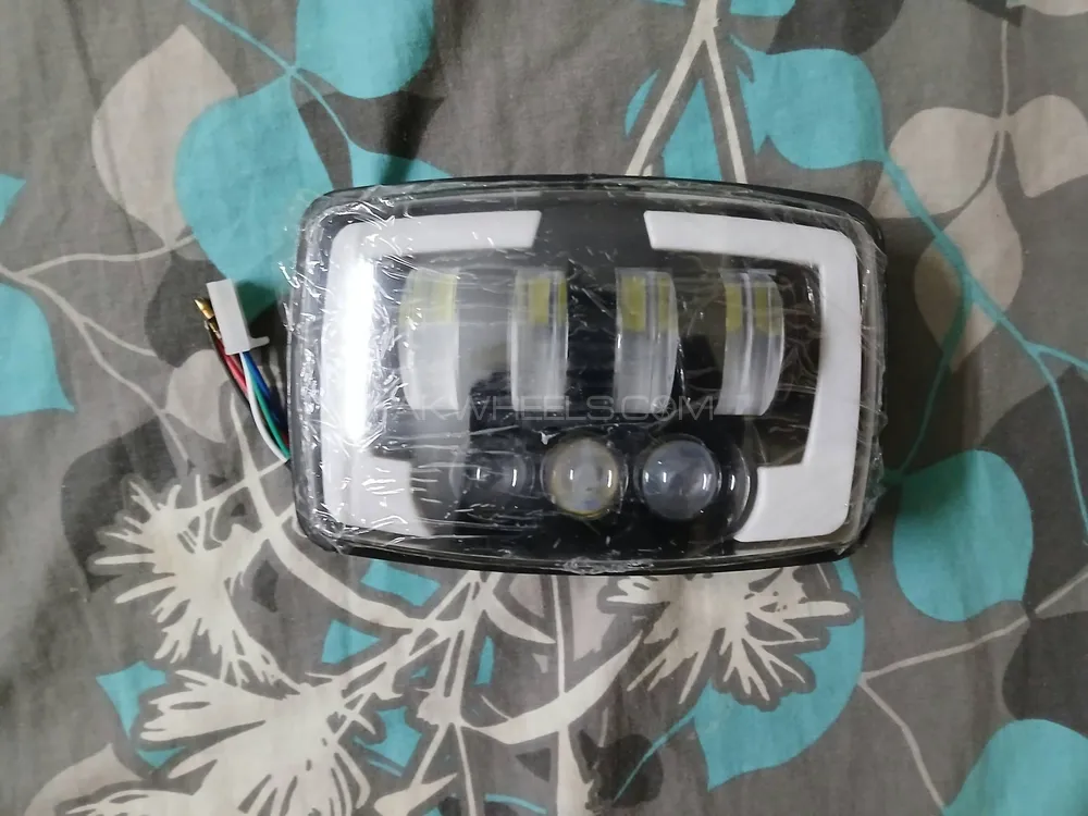 AST Style Metal Quad-LED Projector Headlight With DRL's Image-1