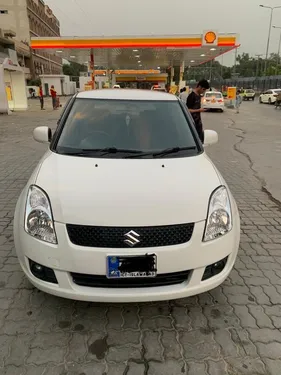Suzuki Swift DLX 1.3 Navigation  2018