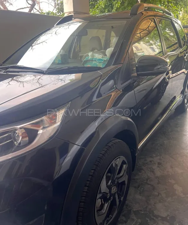 Honda BR-V 2017 for Sale in Islamabad Image-1
