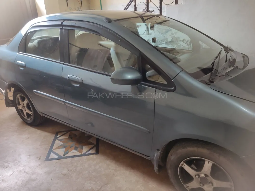 Honda City 2005 for Sale in Multan Image-1