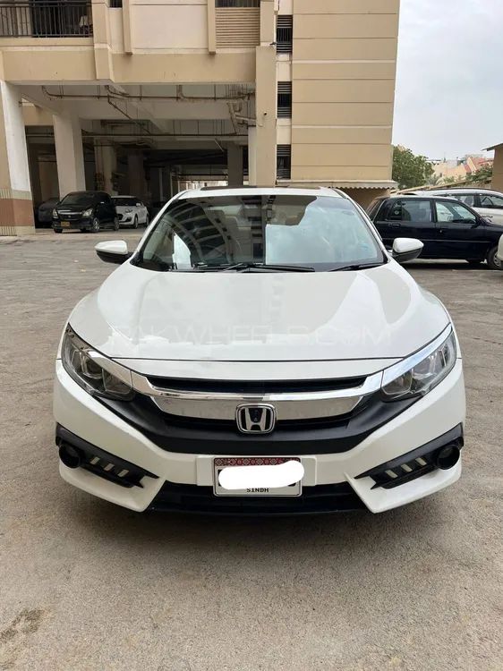 Honda Civic 2018 for Sale in Karachi Image-1