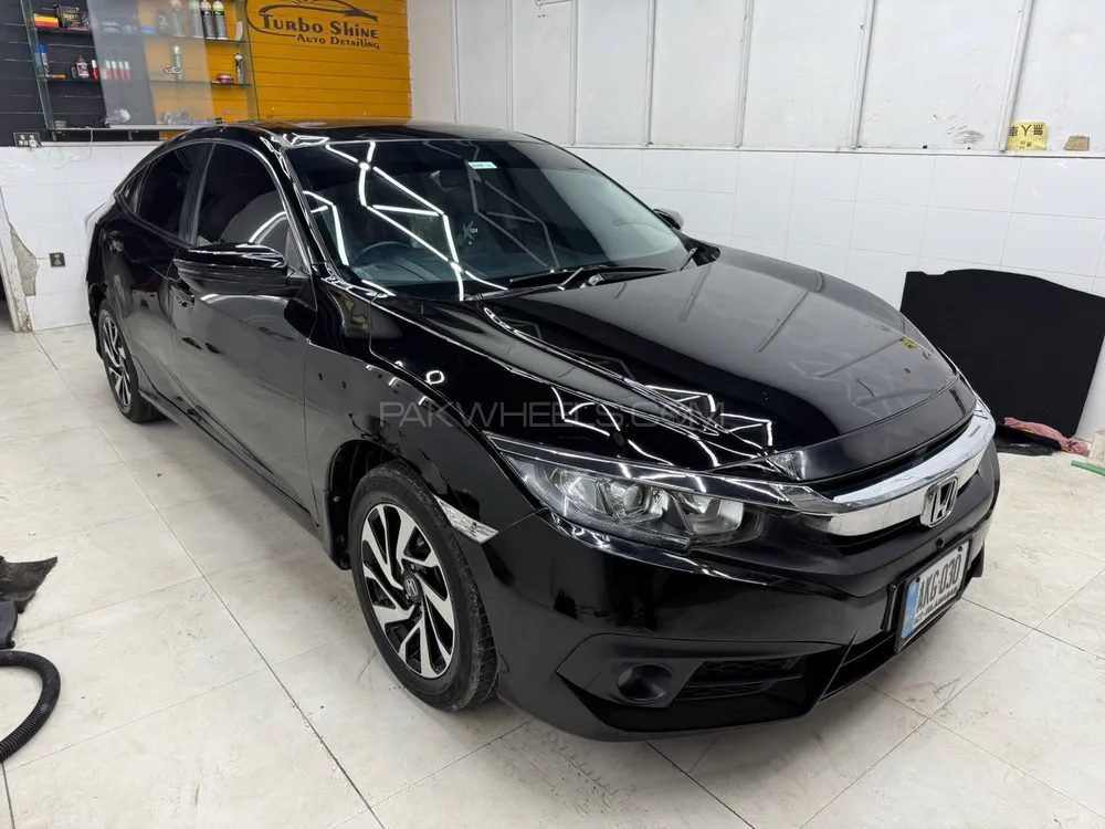 Honda Civic 2018 for Sale in Peshawar Image-1