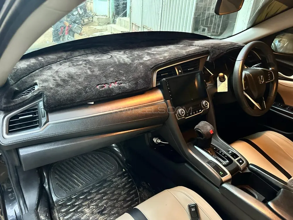 Honda Civic 2018 for Sale in Karachi Image-1