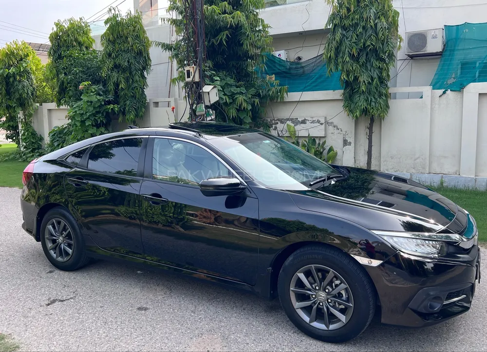 Honda Civic 2021 for Sale in Lahore Image-1