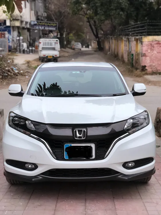 Honda Vezel 2014 for Sale in Rawalpindi Image-1