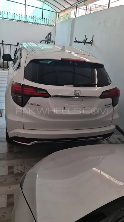 Honda Vezel 2019 for Sale in Islamabad Image-1