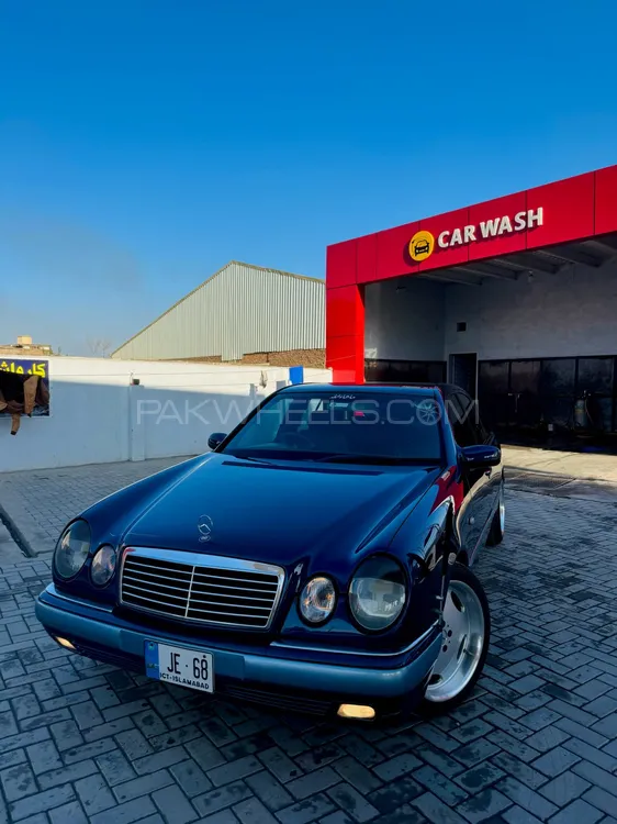 Mercedes Benz E Class 1998 for Sale in Peshawar Image-1