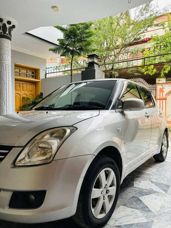 Suzuki Swift 2013 for Sale in Abbottabad Image-1