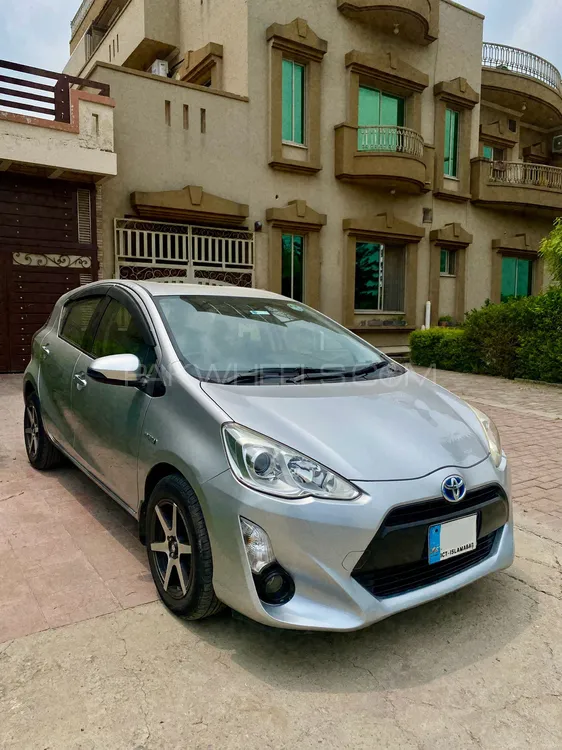 Toyota Aqua 2015 for Sale in Islamabad Image-1