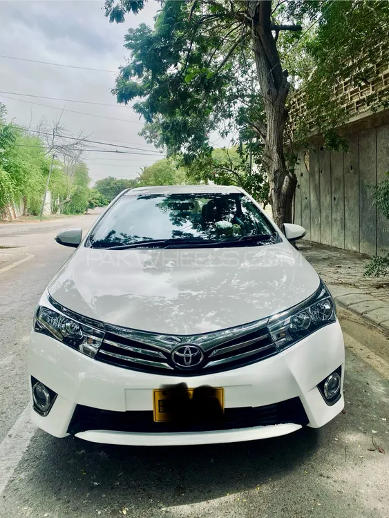 Toyota Corolla 2015 for Sale in Karachi Image-1