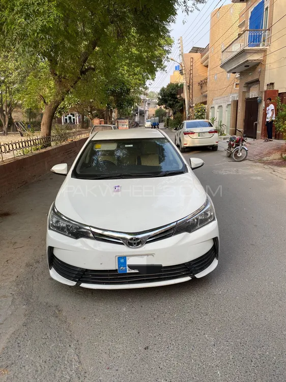 Toyota Corolla 2015 for Sale in Islamabad Image-1