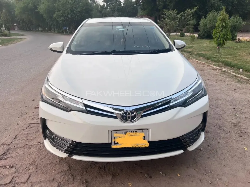 Toyota Corolla 2017 for Sale in Lahore Image-1